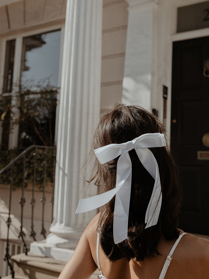Personalised Organza White Hair Bow – Gigi & Olive
