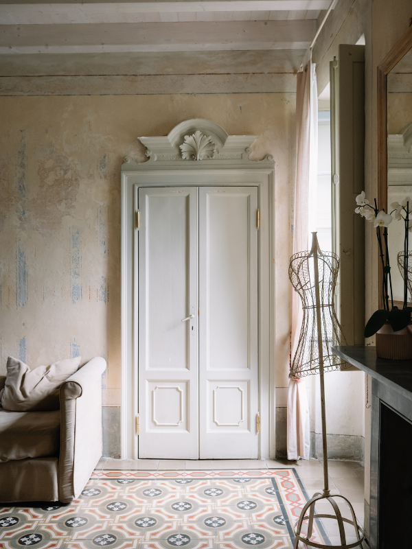 A Romantic Wedding of Pastel Pink Hues & Scottish Traditions