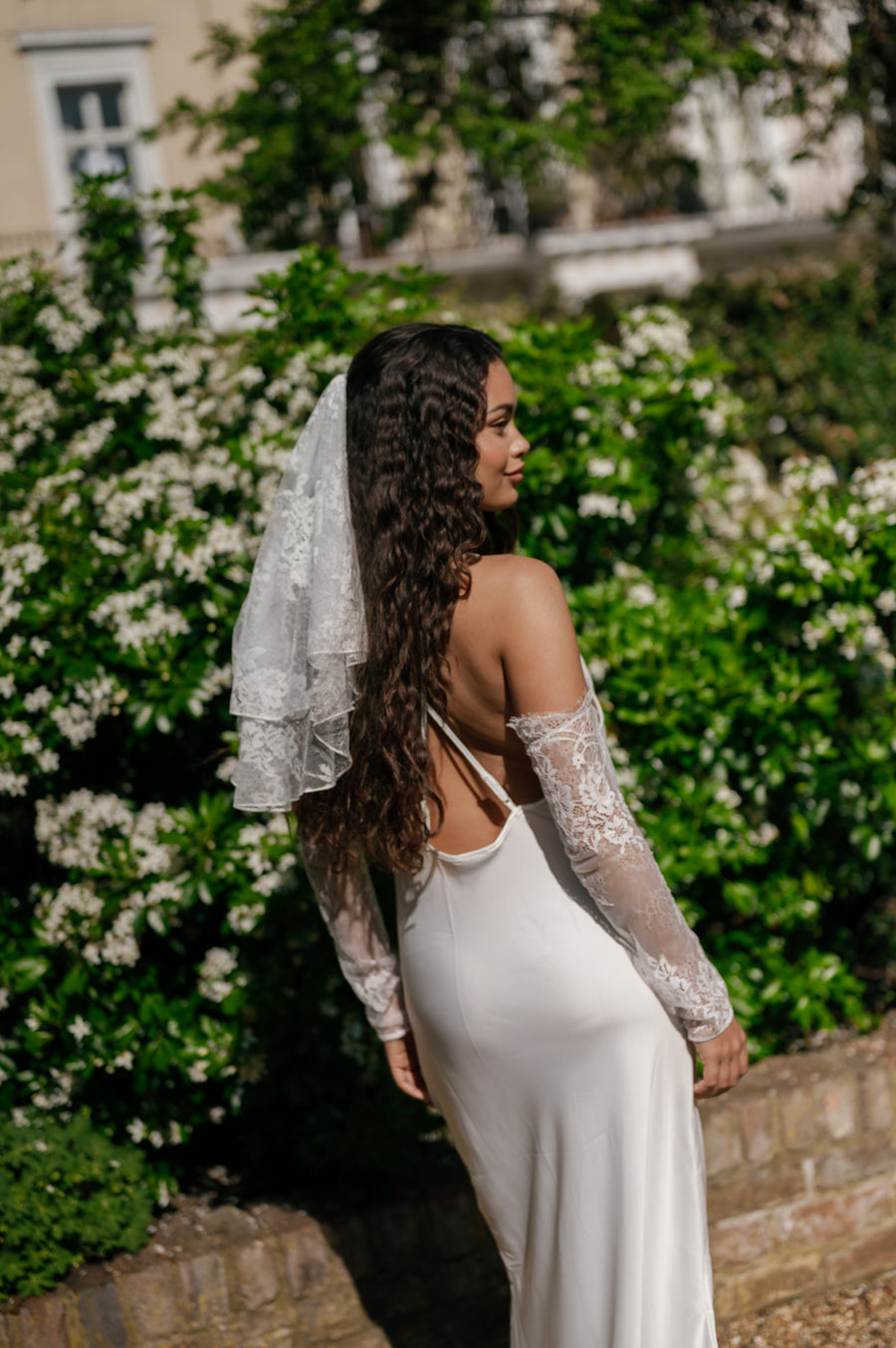 Lucia Lace Veil