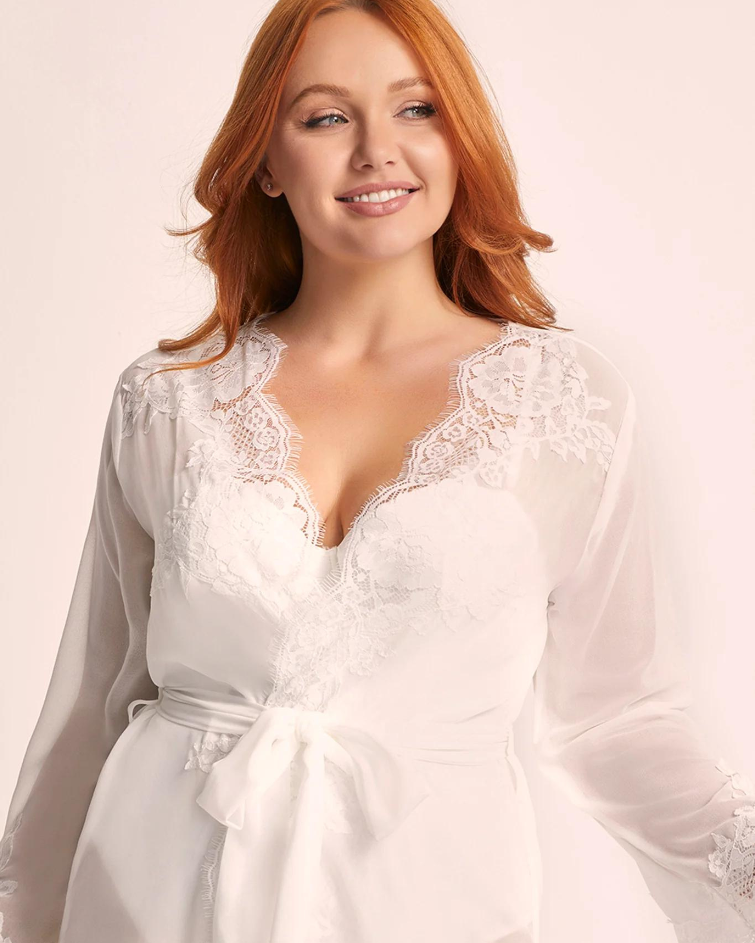 Helena Long Lace Robe – Gigi & Olive