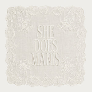 She Does Manis