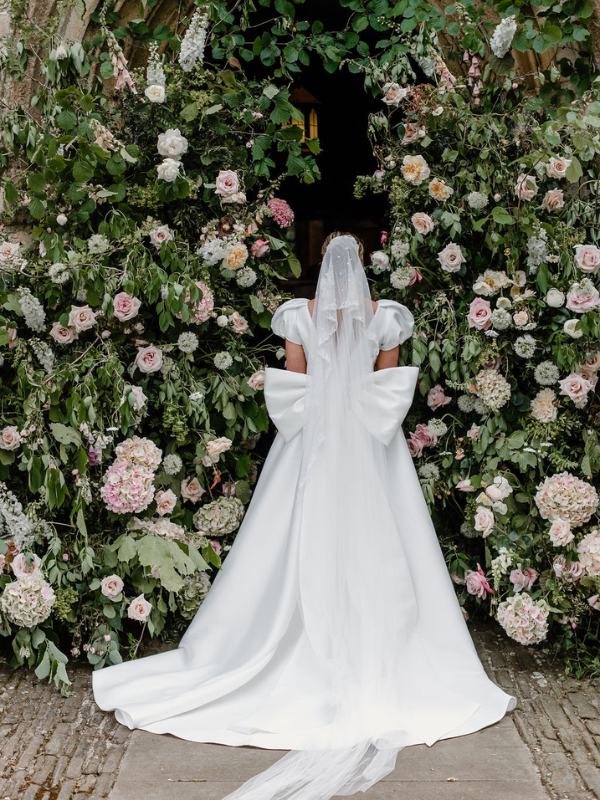 Image Credit: Wizz & Wild - The Language of Flowers: A Guide to Getting It Right