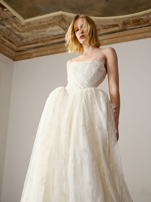 What Is a Trunk Show? Everything a Bride Needs to Know