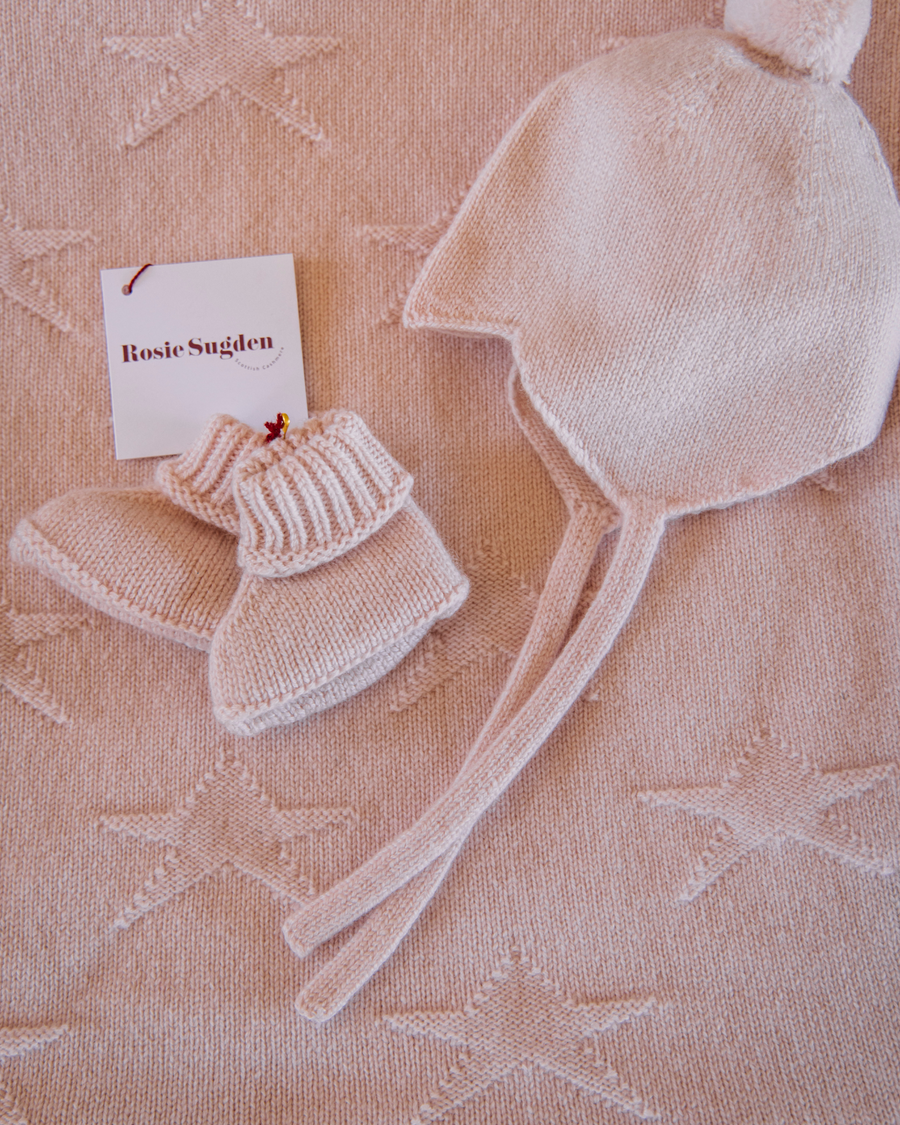 Cashmere Baby Bonnet in Pink
