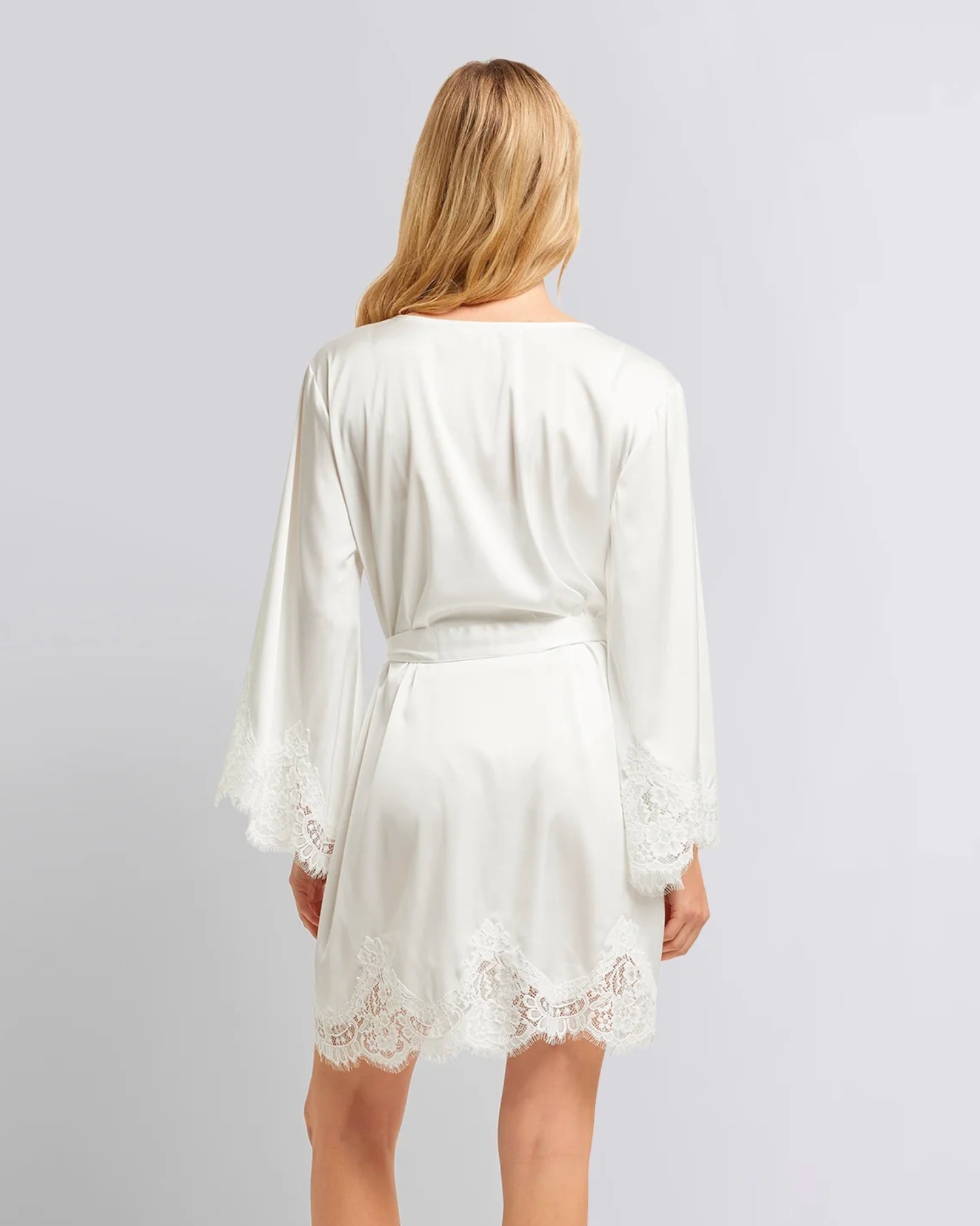 White Sian Short Lace Robe – Gigi & Olive