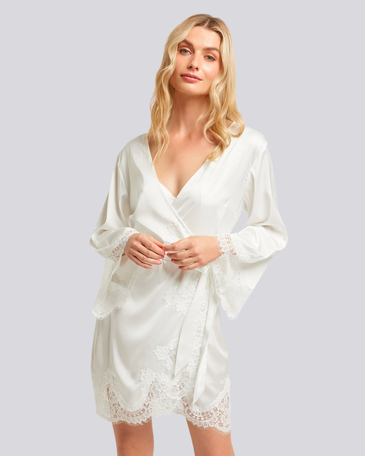 White Sian Lace Robe Gigi Olive